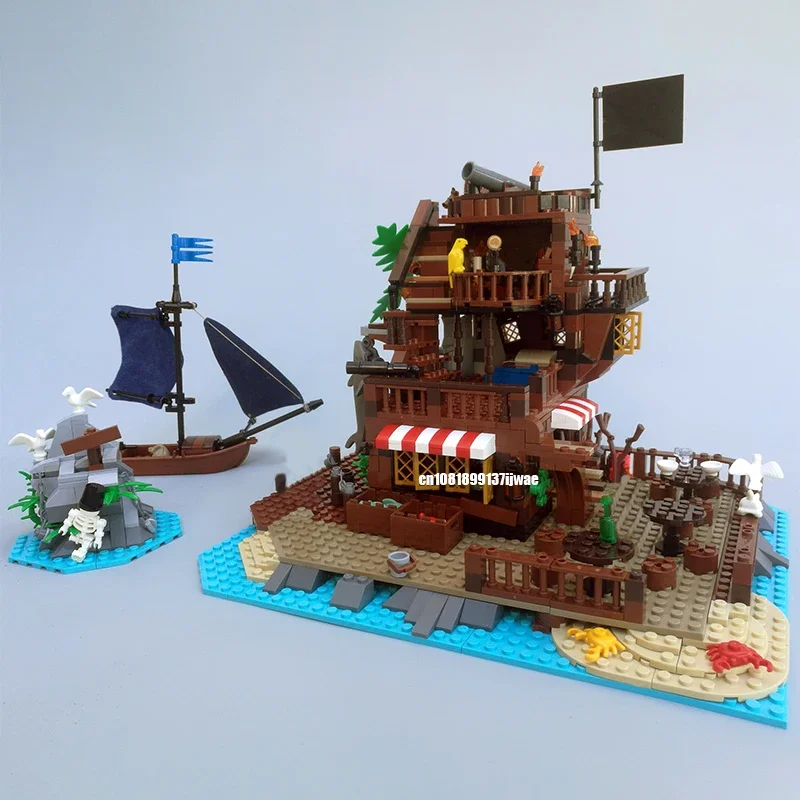 New 1038PCS medieval Pirate MOC Sin Island Keg Cutlass inn model DIY creative ideas child Toy Assembly Puzzle birthday Gift