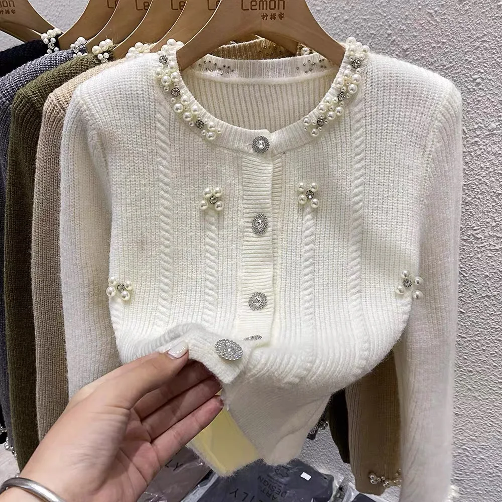 Suéter elegante de malha de pérolas feminino, cardigã manga comprida, tops de peito único, moda elegante, jumper feminino chique, outono, 2024