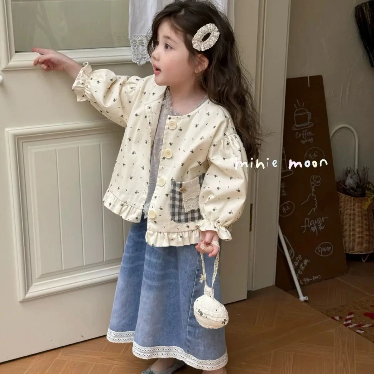 Korean Beige Children's Clothes Baby Girl Top Jacket Spring Autumn Outerwear New Cotton Blouse Sweet Floral Plaid Pocket Shirts