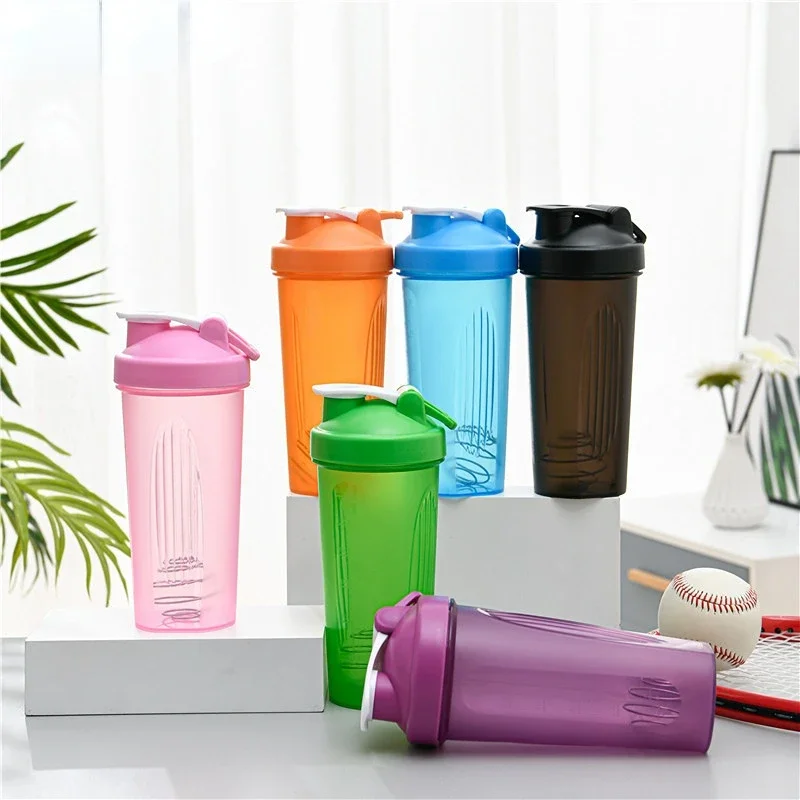 600ml Shaker Bottle Protein Powder Shake Cup for Gym Ffitness Shaker Slushy Cup W/ Scale Portable Water Bottle Mixing Cup