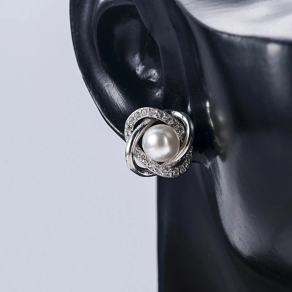 White Imitation Pearl Stud Earrings for Women Elegant Bridal Wedding Engagement Party Accessories Shiny CZ Luxury Jewelry