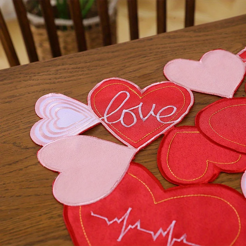 4/2/1PC New Valentine\'s Day Love Proposal Patch Embroidered Table Flag Placemat European Love Coffee Dining Decoration Plate Mat