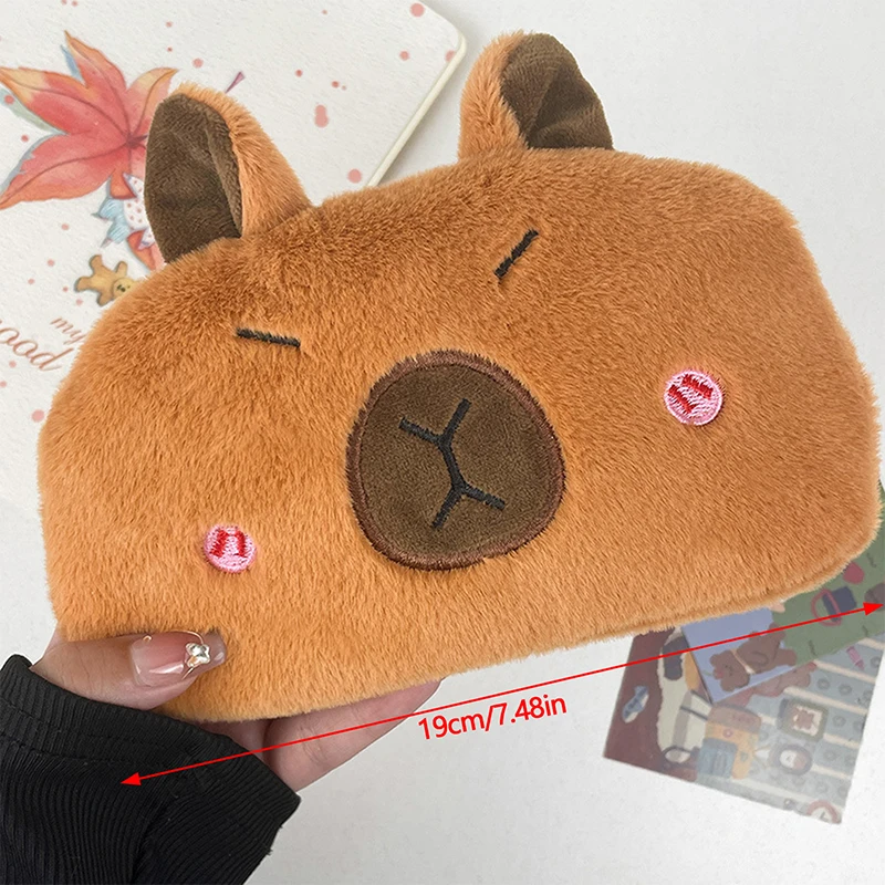 Imagem -06 - Capiya Plush Pencil Case Capivara dos Desenhos Animados Bolsa de Caneta de Grande Capacidade Bolsa de Armazenamento de Papelaria