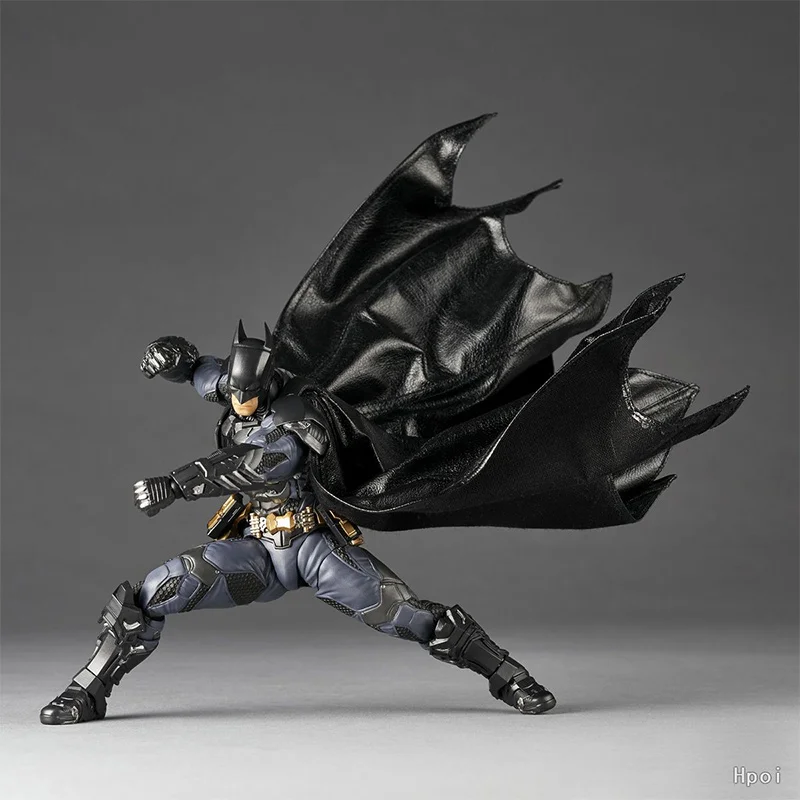 Kaiyodo Revoltech Amazing Yamaguchi Bat Man Arkham Knight Ver. DC 16Cm Original Action Figure Model Toy Birthday Gift Collection