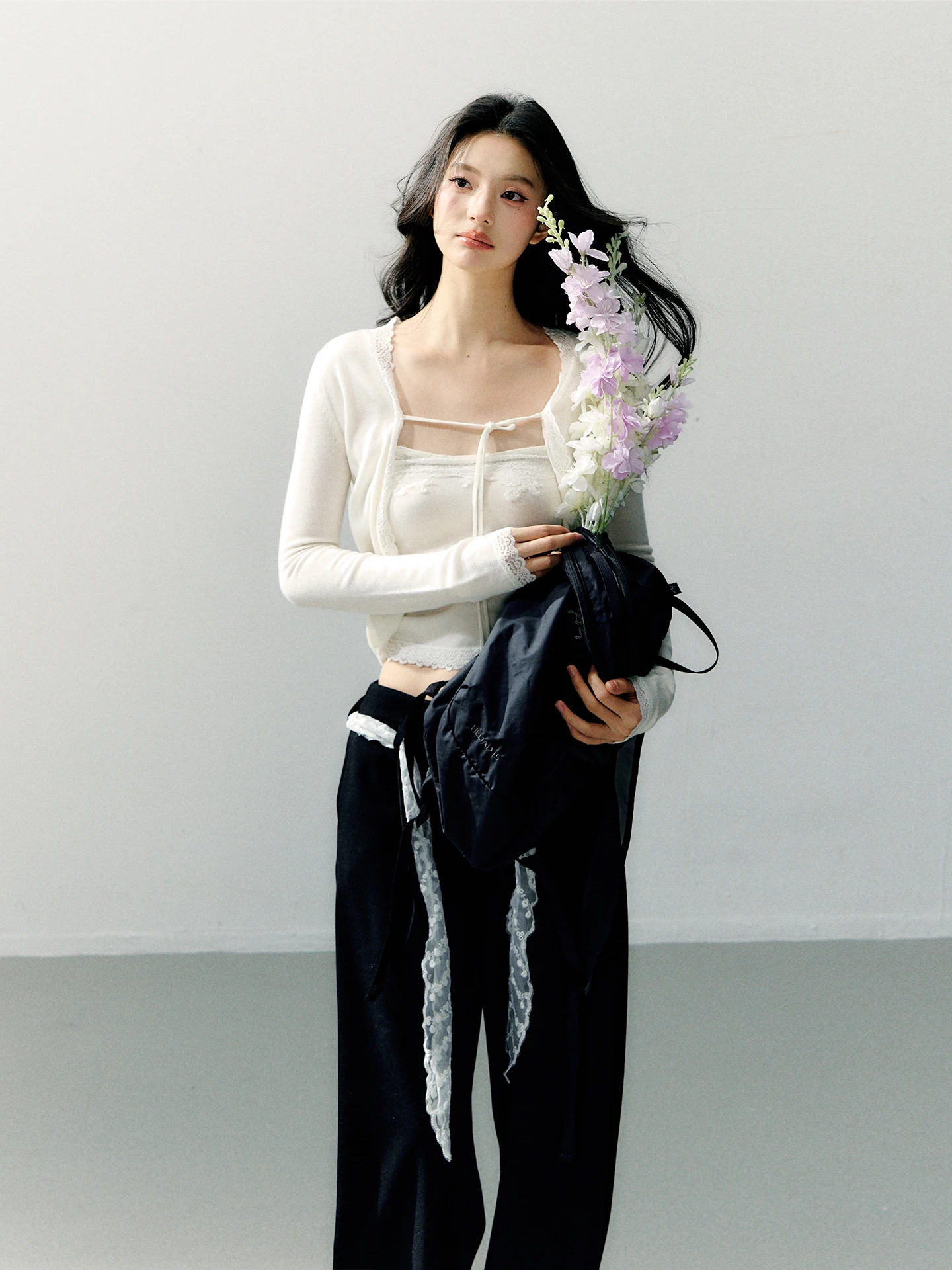 

7iftin Original Design Early Spring White Set Belted Cover up Base Layer Inner Wear Top Two Piece Set Women's Faion