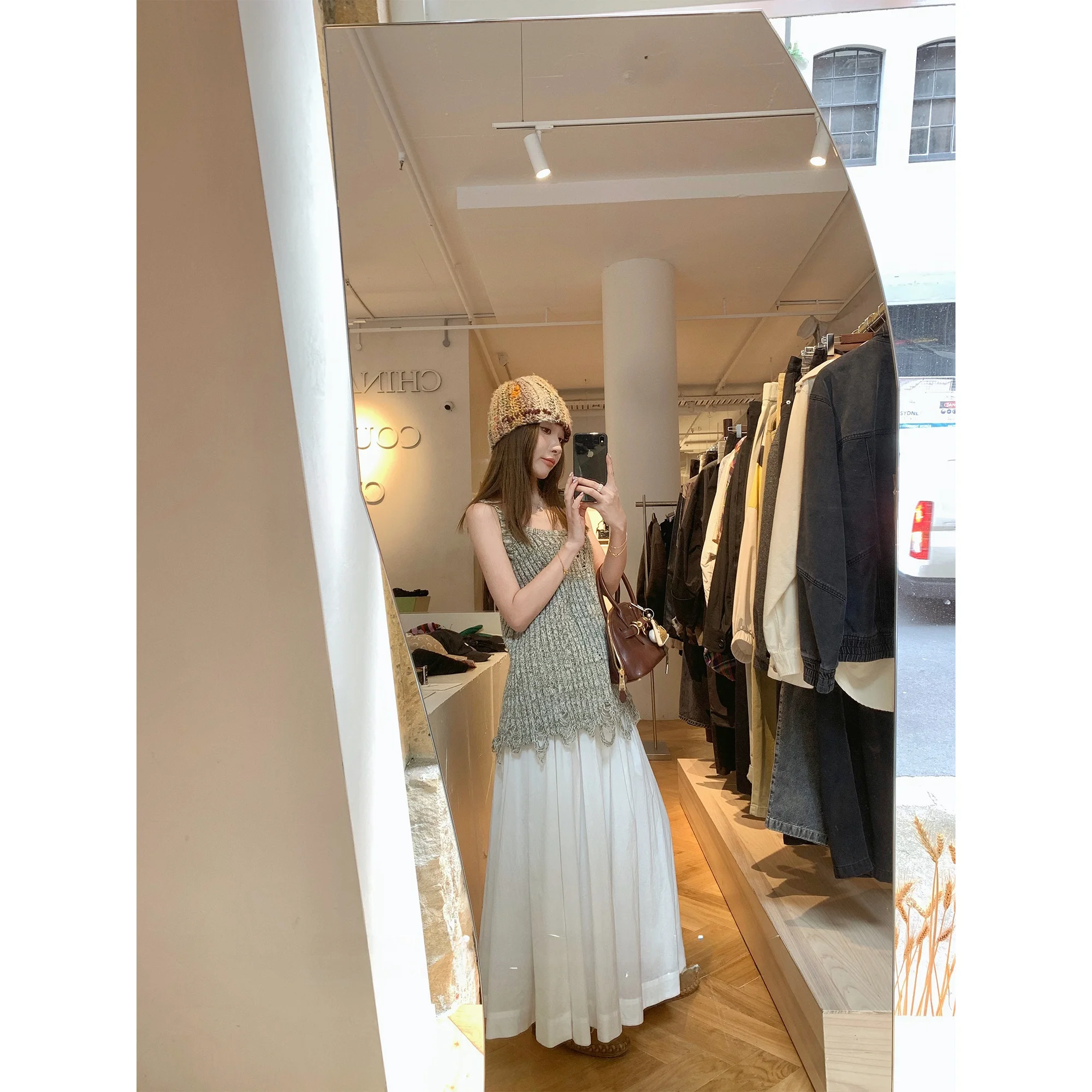 

Emp Mountain New Rain Mixed Color Distred Art Loose Lazy Autumn Winter High End Feeling Women's Knitted Sweater