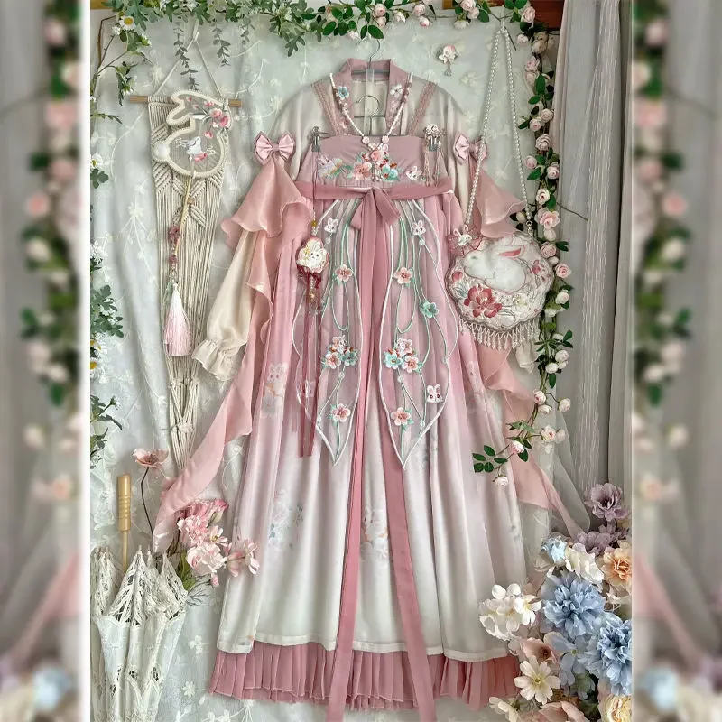 [Iced Tea Bubble] Pink Embroidered Hanfu Women's Improved Han Element Suit Chest Heavy Industry Embroidery Daily Summer Style