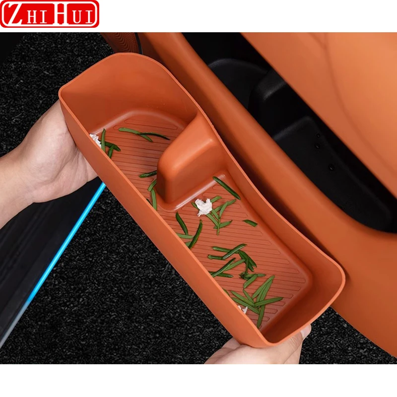 

For Li Lixiang L6 2024 Car Styling Door Silicone Lower Storage Box Door Slot Cushion Storage Pocket Auto Modified Accessories