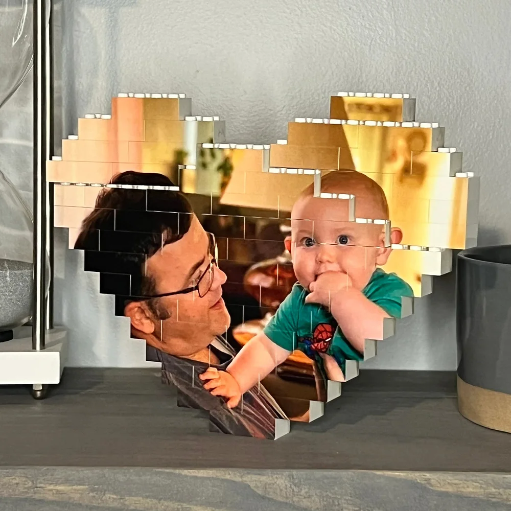 Customize a small heart-shaped photo building block. Make it into a commemorative gift for you. White color, building blocks, ji
