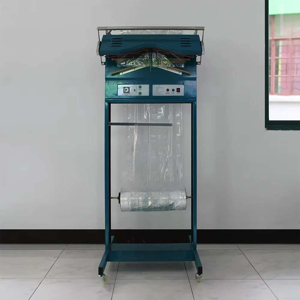 Industrial dry cleaner clothing set packaging machine clothing packaging sealing machine