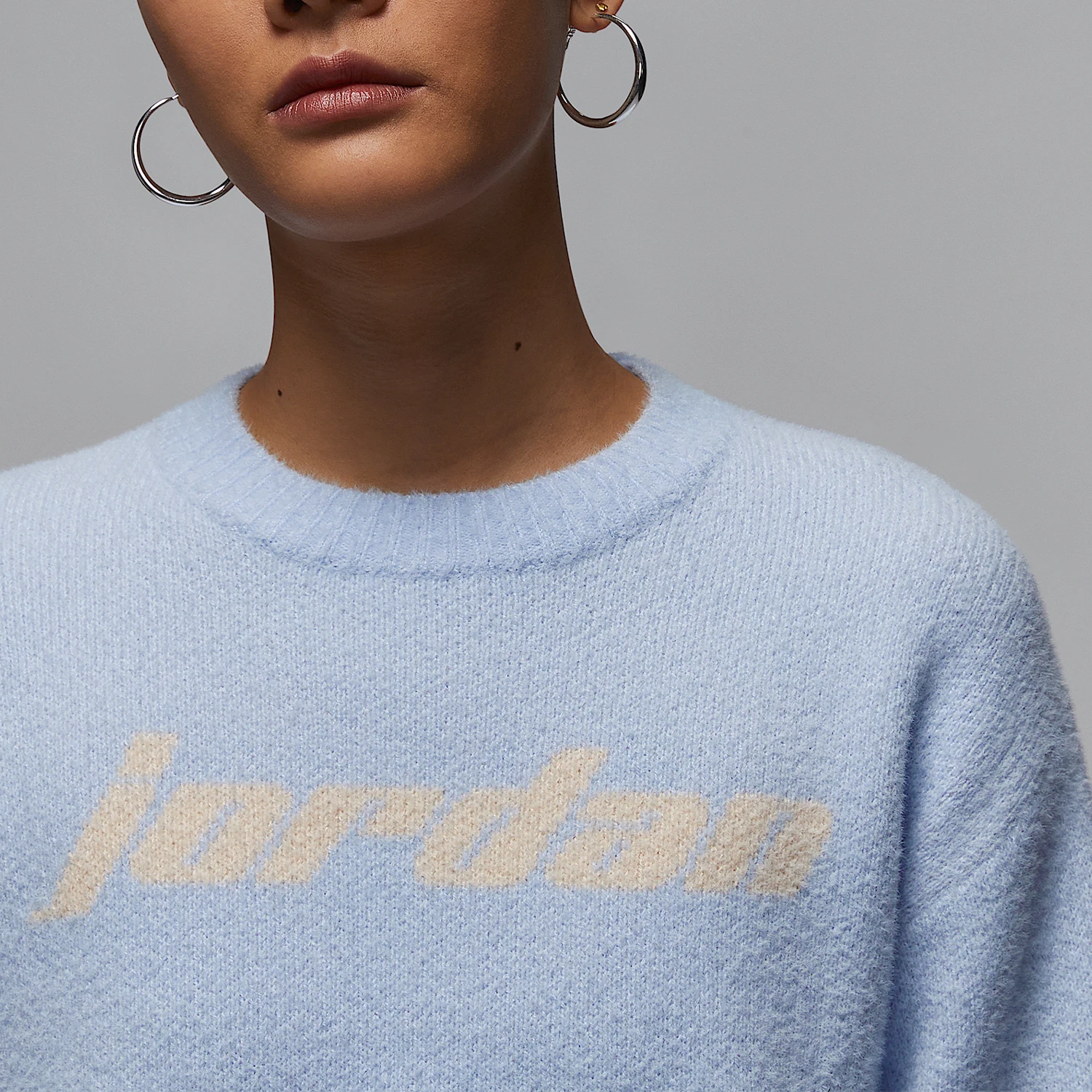 سترة Nike الرسمية الأصلية Air Jordan للسيدات برقبة دائرية HF9454-407