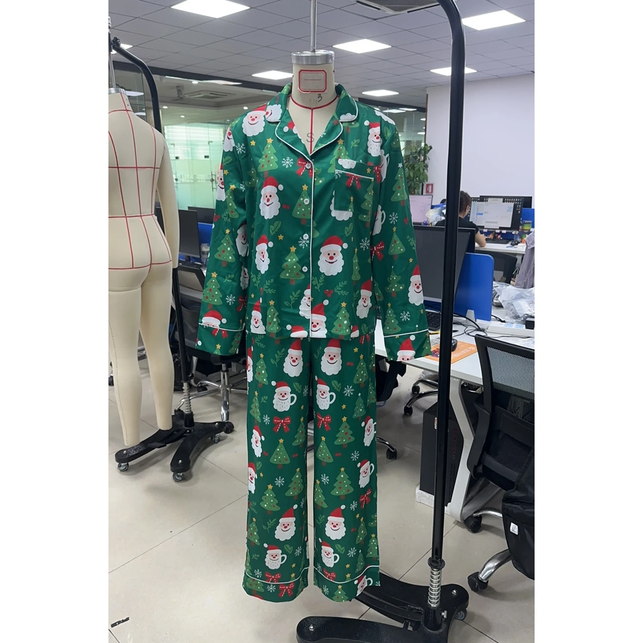 Christmas Women's Pajama Set Long Sleeve Lapel Santa Claus Christmas Tree Print Shirt Pants Sleepwear