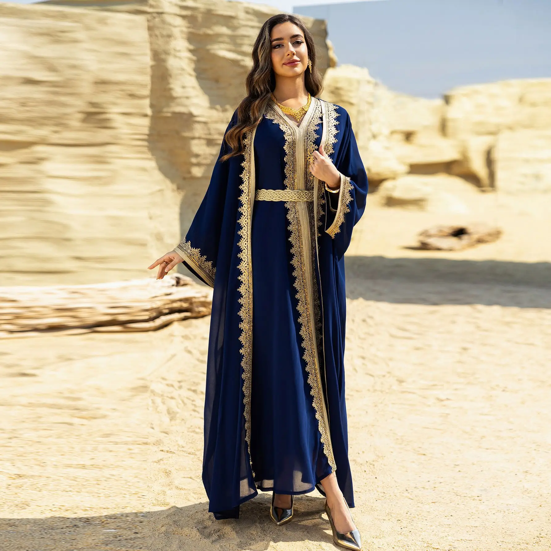 Nouveau Luxe dentelle bande Maxi robes dubaï deux pièces ensemble Abayas manches chauve-souris ceinturé caftan 2025