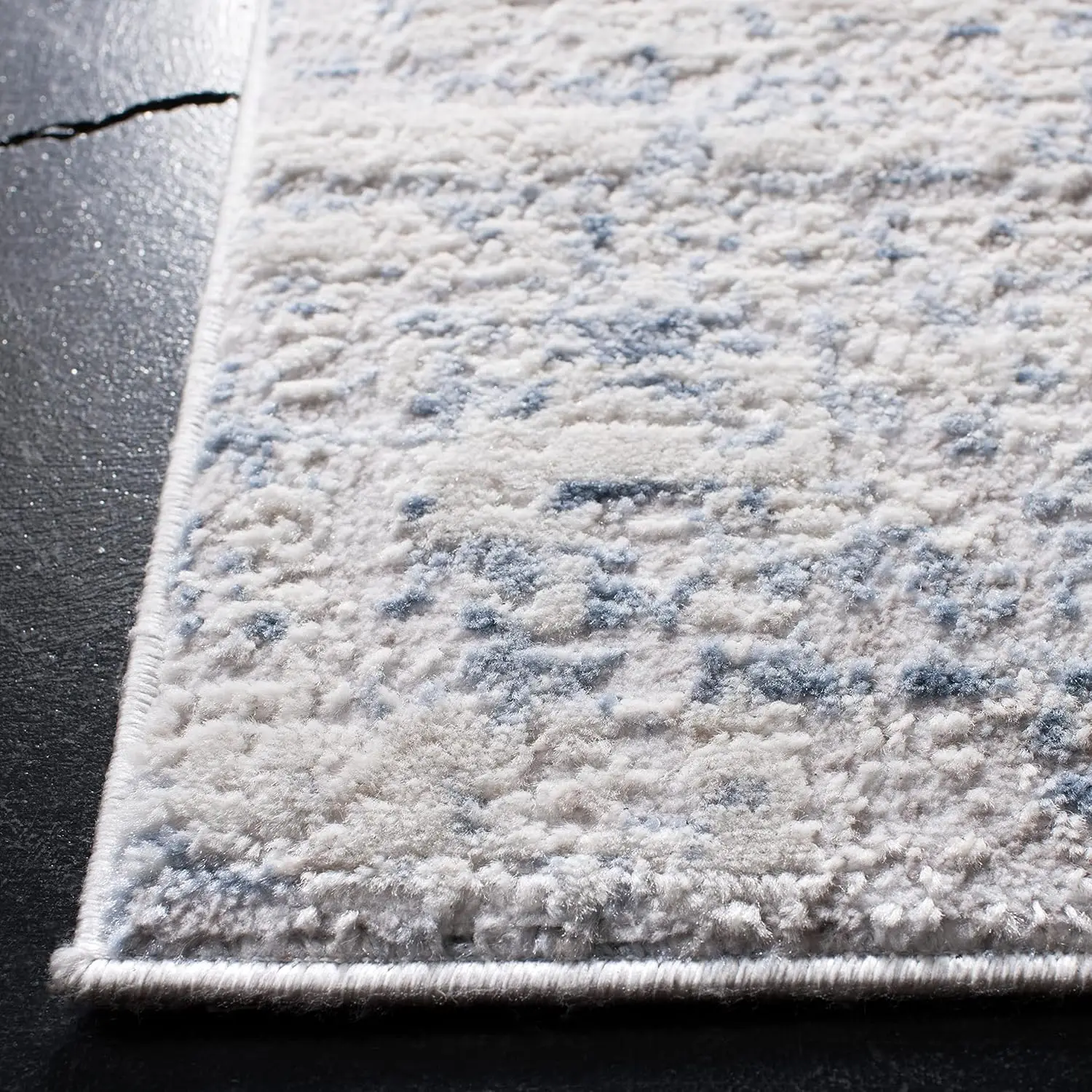 

Коврик Safavieh Amelia Collection Runner — 2 фута x 18 дюймов, цвет слоновой кости и синий, современный абстрактный дизайн, не линяет и легкий уход, идеально подходит для