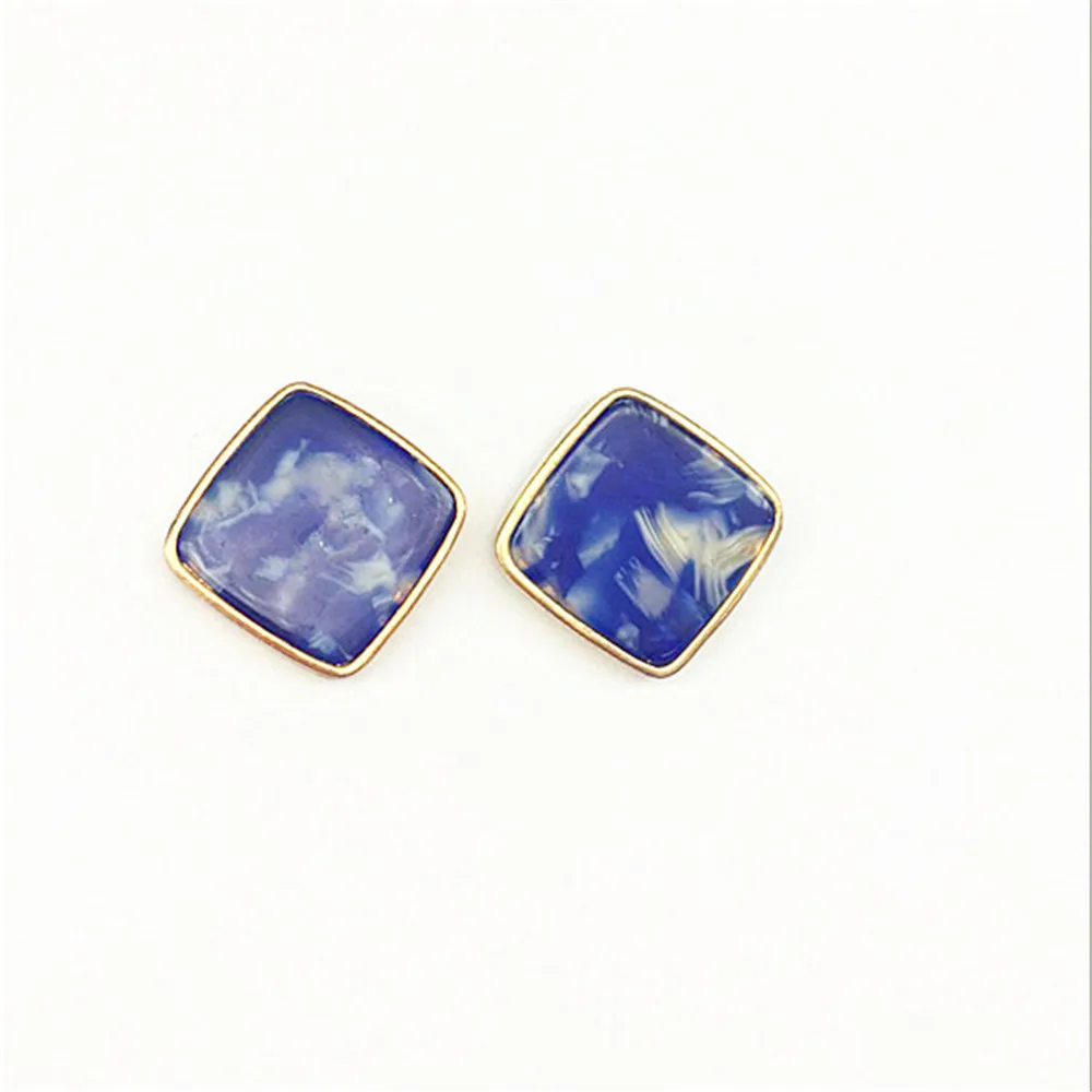 Korea Dongdaemun imported earrings acrylic retro leopard print temperament square Internet celebrity stud earrings earrings