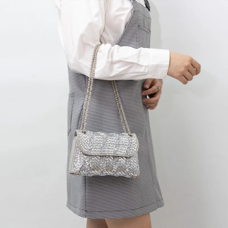 

Изысканная вечерняя сумка со стразами 2025 г. Модная элитная элегантная уникальная подвеска без отзывов, но 32 продается