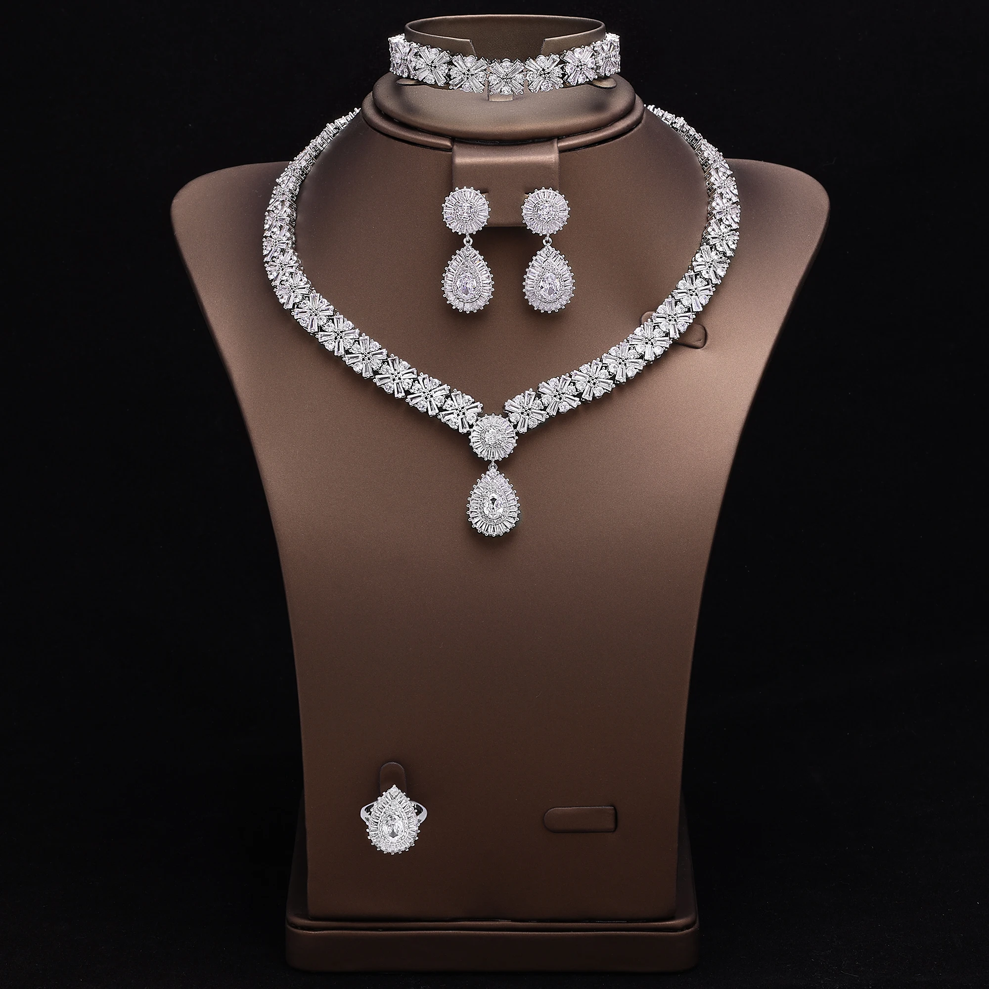 

Роскошный геометрический комплект из 4 предметов с изображением ОАЭ, свадебный комплект украшений с блестящим кубическим цирконом ААА, Дубайский свадебный комплект украшений для женщин