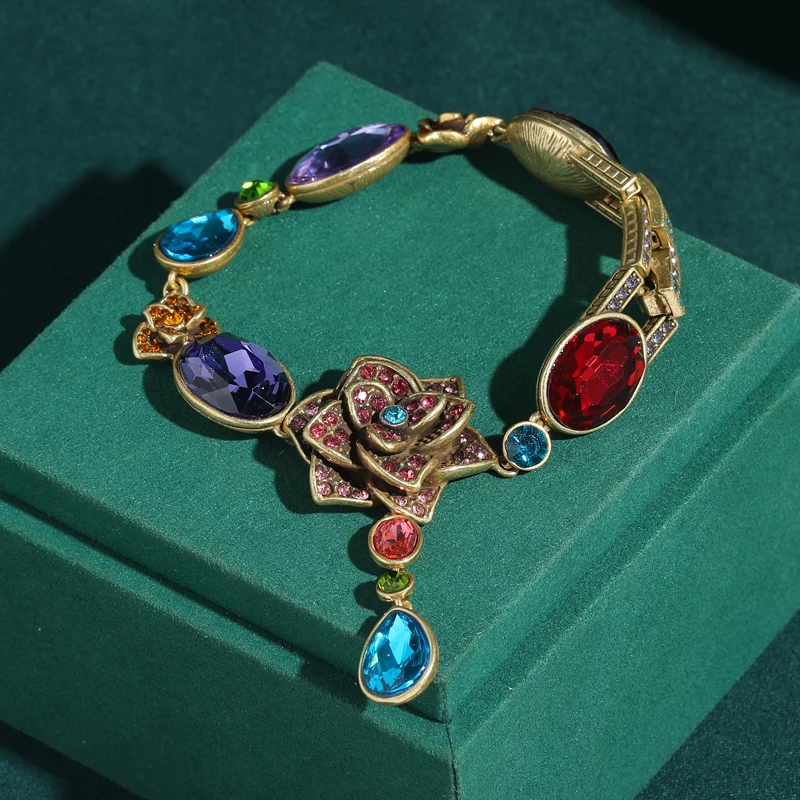 

Винтажный браслет с цветными натуральными цирконами и подвеской в виде камелии с позолотой под старину, подарок на День святого Валентина, новинка 2026 года