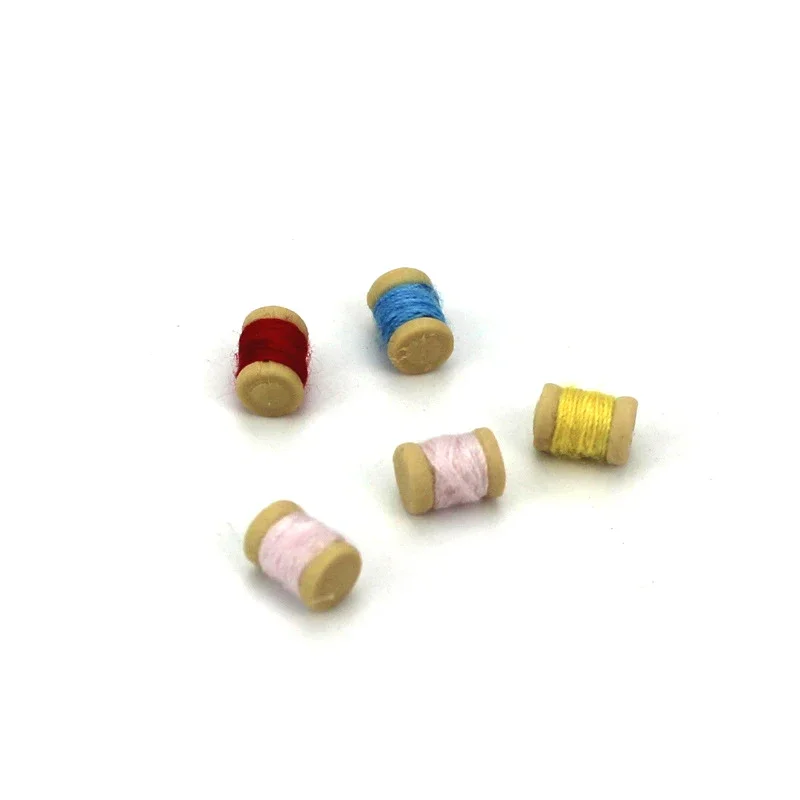 5Pcs 1/12 Dollhouse Miniature Accessories Mini Sewing Coil Simulation Model for Doll House Decoration color randomly