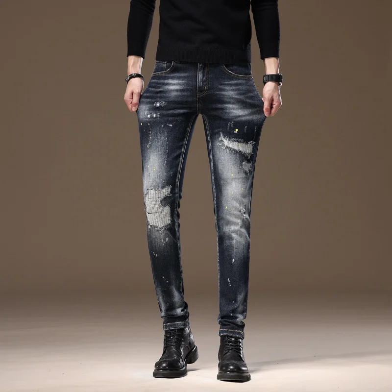 2025 Новые мужские джинсы в стиле ретро с стрейч, маленькие ноги, красивый пике, элитный отдых, брюки с заплатками