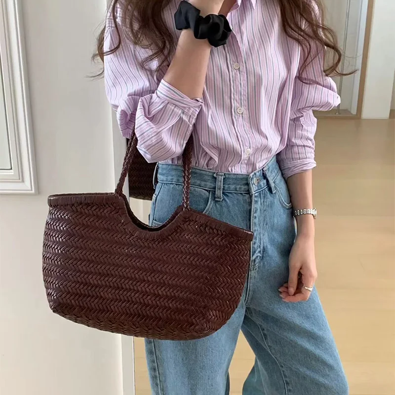 حقيبة منسوجة من الجلد الفرنسي حقيبة سلة بسيطة على الموضة حقيبة يد كلاسيكية متقدمة مصنوعة يدويًا حقيبة يد نسائية جديدة متعددة الاستخدامات للتنقل #4