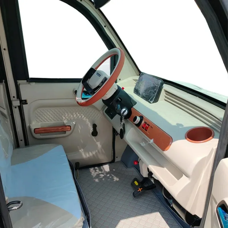 سيارة كهربائية بأربع عجلات، سيارة تعمل بالبطارية مغلقة بالكامل للبالغين، لالتقاط مركبة كهربائية بأربع عجلات للأطفال