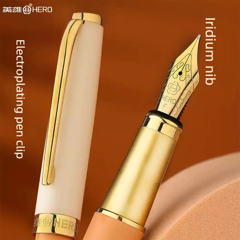 قلم حبر ملون Hero P108 مقاس 0.5 مم من إيريديوم لممارسة كتابة الطلاب، صندوق هدايا مستلزمات المكاتب المدرسية (12 لونًا)