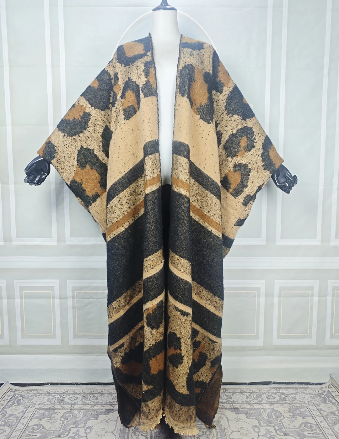

Women's Winter Leopard Printed Long Kimonos Luxury Fur Cardigans Casual African Lady Thick Warm Open Front Poncho Duster Coat