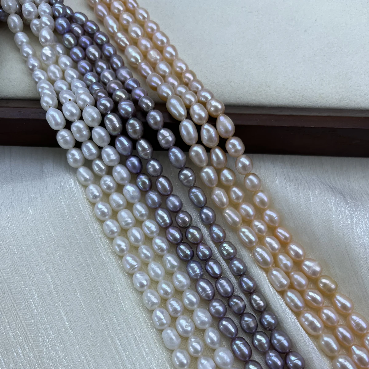 6-7 مللي متر AA لؤلؤ المياه العذبة الطبيعية الأرجواني الوردي الأبيض الأرز الخرز Charms DIY بها بنفسك النساء الرجال قلادة صنع المجوهرات الملحقات