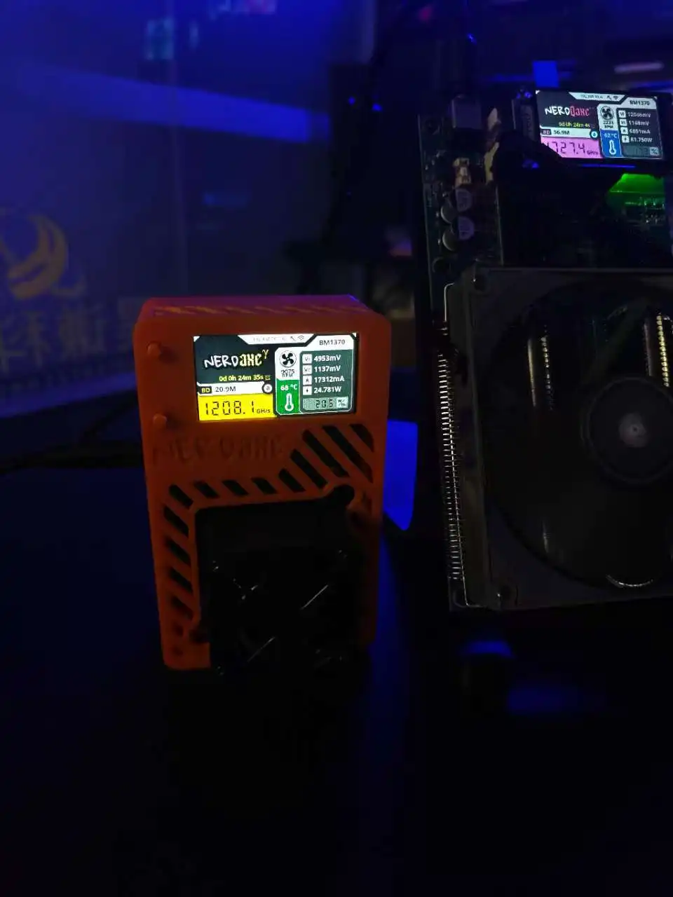 2025 أحدث جهاز تعدين بيتاكس جاما 601 بيتكوين 1.2TH/S BM1370 Asic رقاقة منخفضة الضوضاء جهاز تعدين التشفير 2.4G WiFi 18W آلة تعدين بيتكوين #4