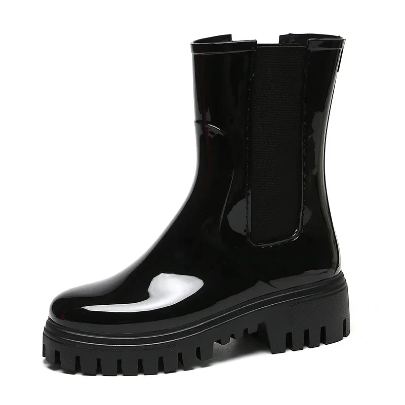 Vrouwen Buitenkleding Regenlaarzen Schattige Waterdichte Schoenen Korte Middelste Slip Schoenen Vrouwen Regenlaarzen Effen Dikke Zool Rubber Schoenen Mode