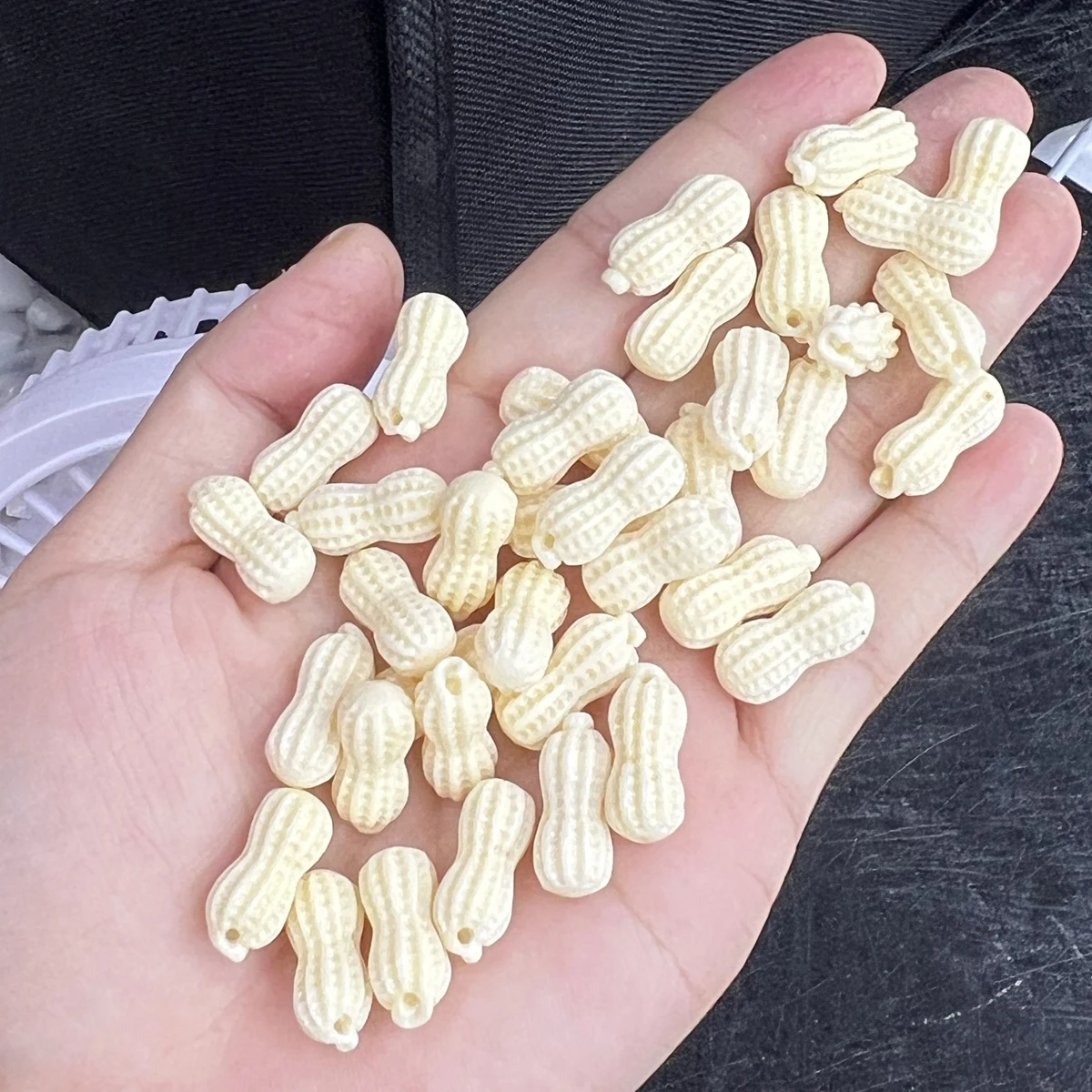 10 Uds. De cuentas con agujero pasante en forma de maní, cuentas sueltas de Coral de imitación para fabricación de joyería, accesorios para collar y pendientes DIY