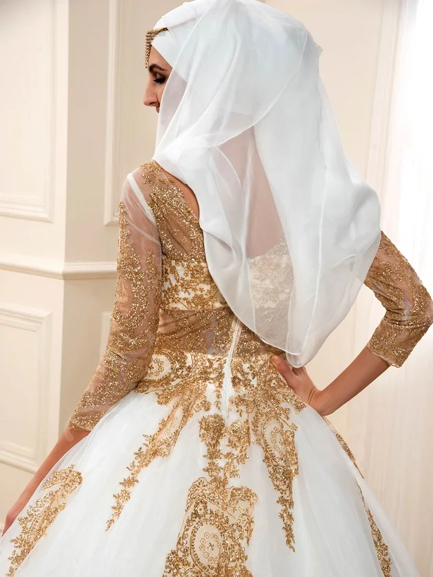 Custom Made Luxury Muslim Wedding Dresses Gold Lace Applique 3/4 Long Sleeves Arabic Dubai Bridal Gowns Court Train Back Zipper