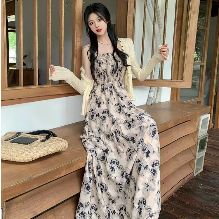 

2024 New Korean Fashion Sling Dress Flower Pattern Long Dress French Gentle and Elegant Vintage Dress Y2k Women Clothing