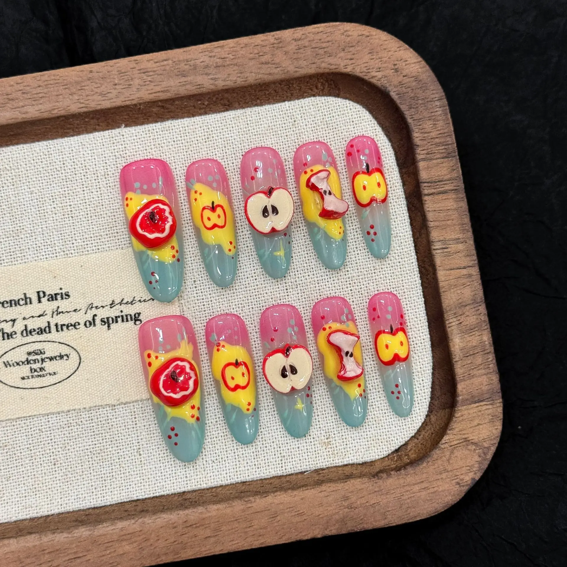 

10PCS Hand Painted Apple Press on Nails Oval Shape 3D Design White Cartoon Cute Style False Nails Handmade Reusable for Women`