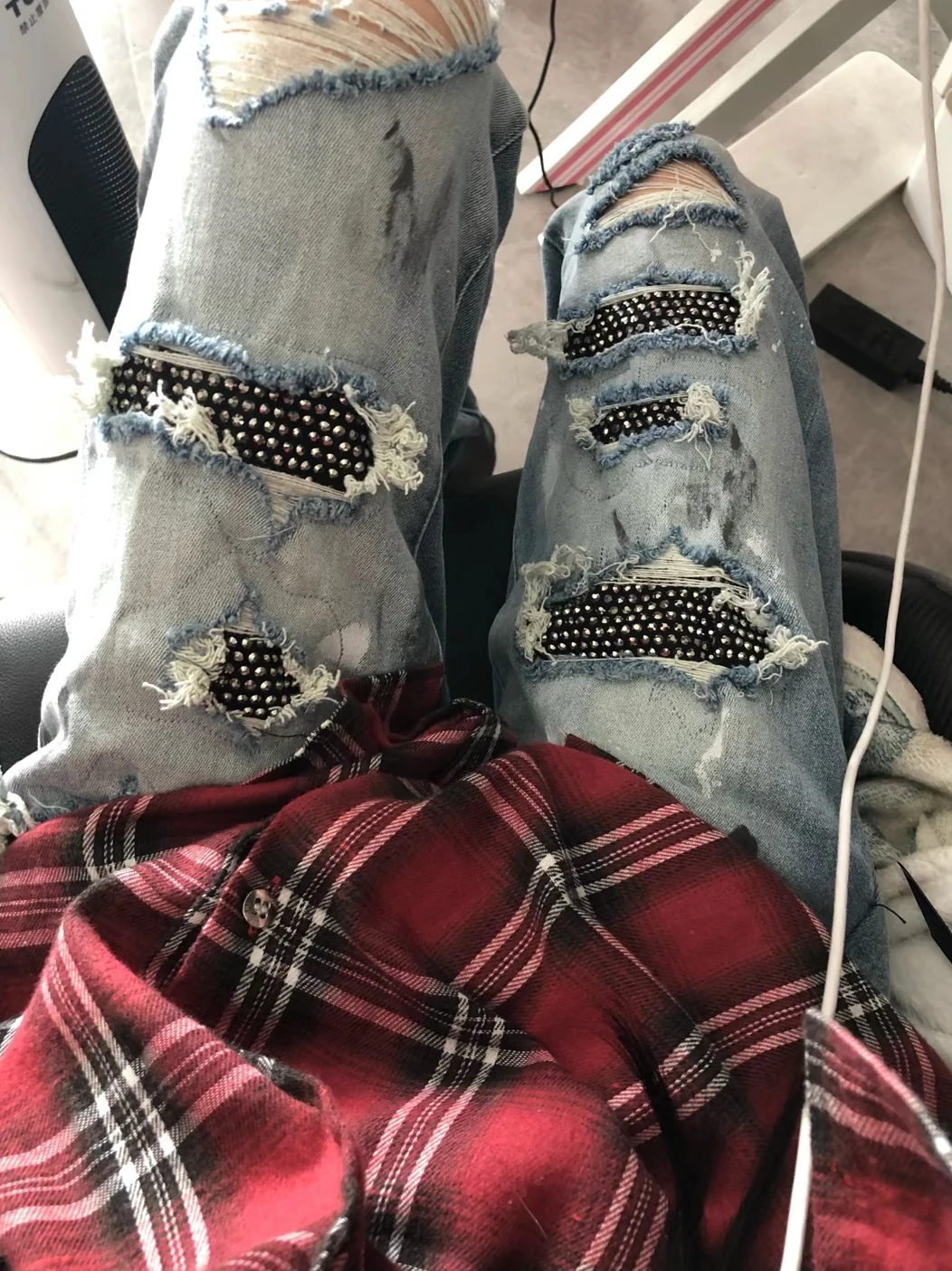 

Синие джинсы Ri с белыми бриллиантами, мужские винтажные длинные брюки с дырками, эластичные джинсы High Street Diamond Embellied