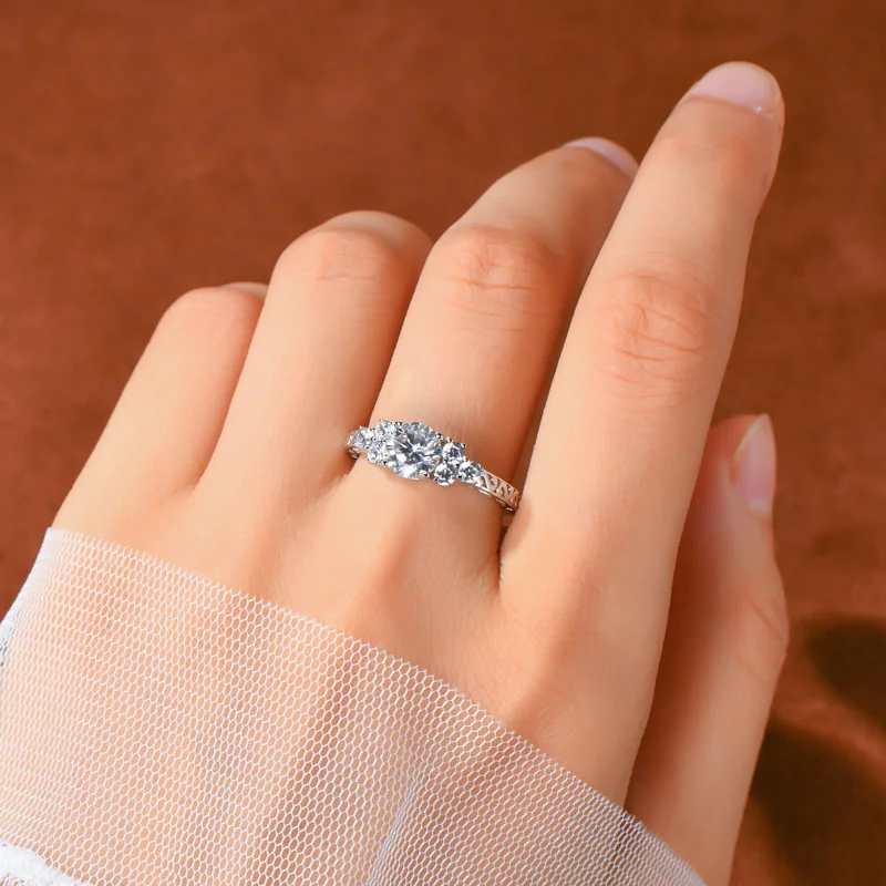 

2025 AINUOSHI 925 Sterling Sliver 6.5mm(1.0ct*1pcs) Round Cut GRA Moissanite Engagement Ring for Women Party Wedding Jewelry