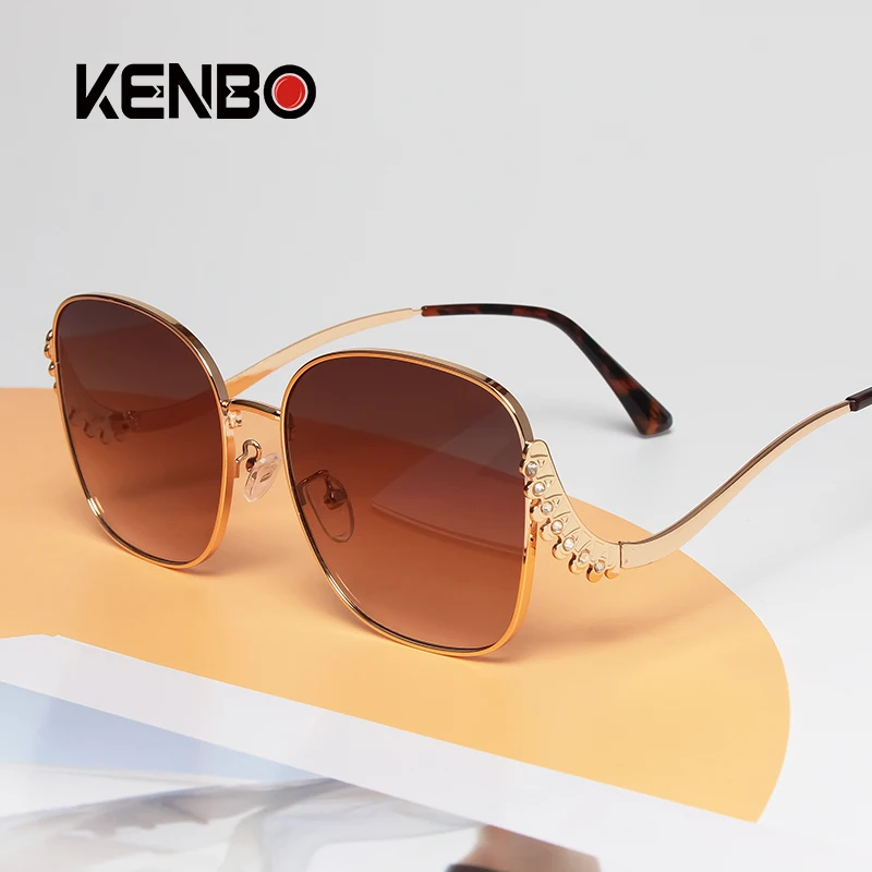 

New Retro Women Oversized Square Sunglasses Gold Bend Metal Frame Designer Petal Diamond Luxury Brand Eyewear UV400 Shades