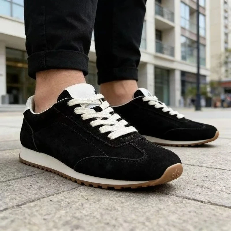 

Fashionable and minimalist 2026 new retro lace up fashion casual versatile couple sports shoes for men and women