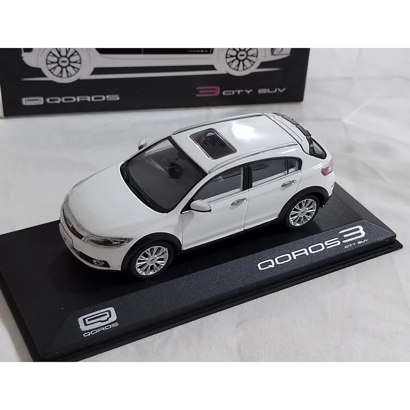 1:43 Scale Chery Qoros 3 Hatchback Alloy Car Model Collection Ornaments