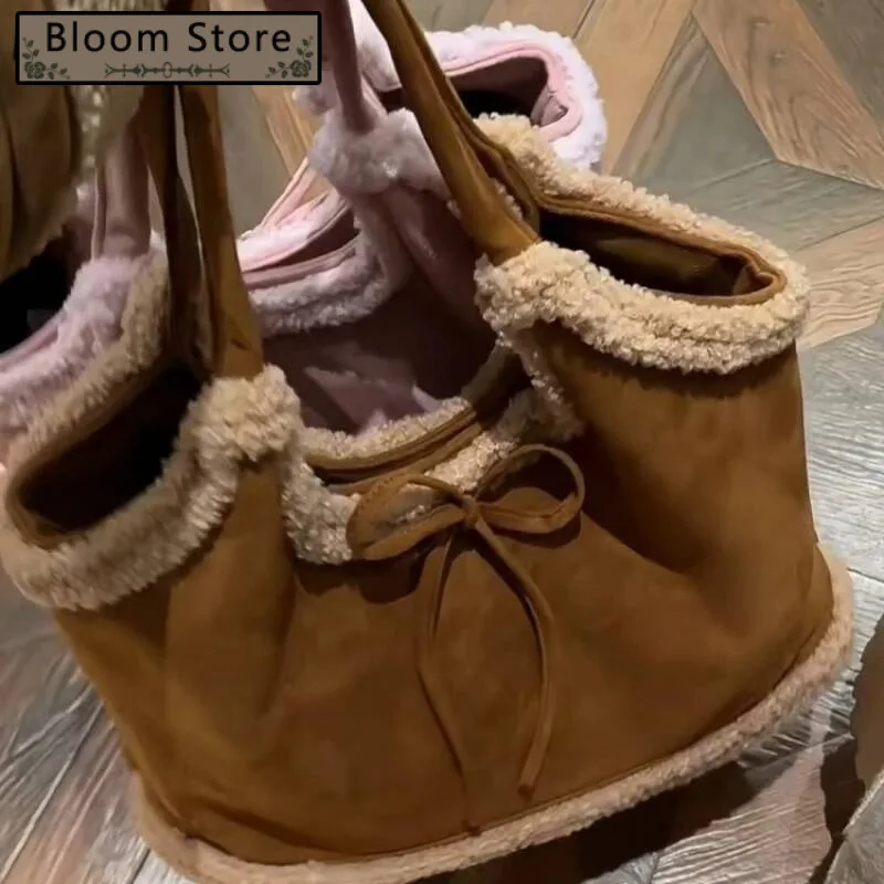 

Streetwear Korean Vintage Lamb Wool Bow Handbags Office Lady All Match Tote Bags For Women Casual Fluffy Shoulder Underarm Bag