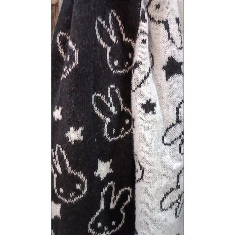 Kawaii Miffy Double-Sided Black & White Knit Scarf Cozy Scarf for Couples & Best Friends Fashion Gift Thermal Insulated & Soft