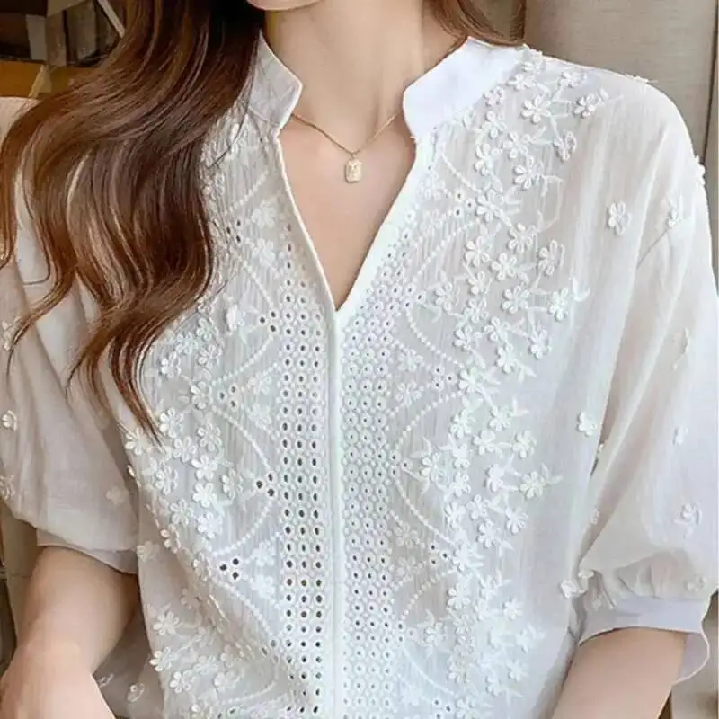 #3127 Summer White Blouse Women Embroidery Flower Vintage Blouse Femme Thin Sexy Half Sleeve Womens Tops And Blouses V-neck