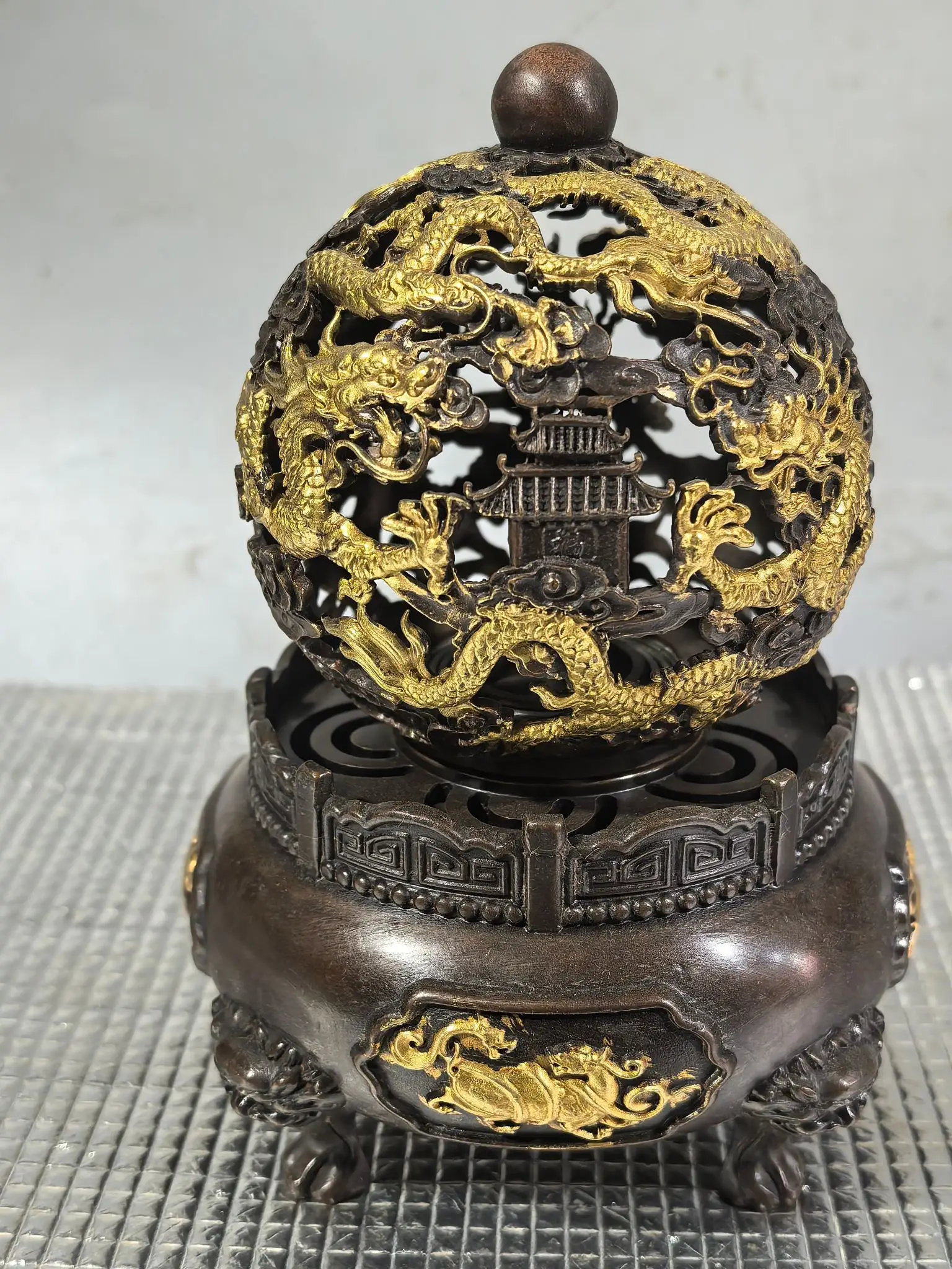 Antique incense burner household incense burner twelve zodiac copper Gilt Nine-Turned Kunlun Incense Burner Ornament