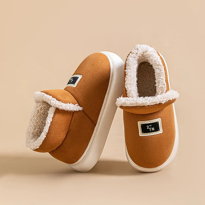 冬の女性のブーツ新しいファッショナブルな綿のブーツ屋外スノーブーツ女性の柔らかい底のホームシューズ滑り止めと暖かい