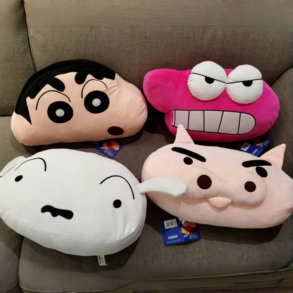 Lindo crayón Shin Chan Plushies cojín trasero relleno Anime Shiro almohada sofá cama cojín decoración de la habitación almohada tierna regalos de navidad para niñas