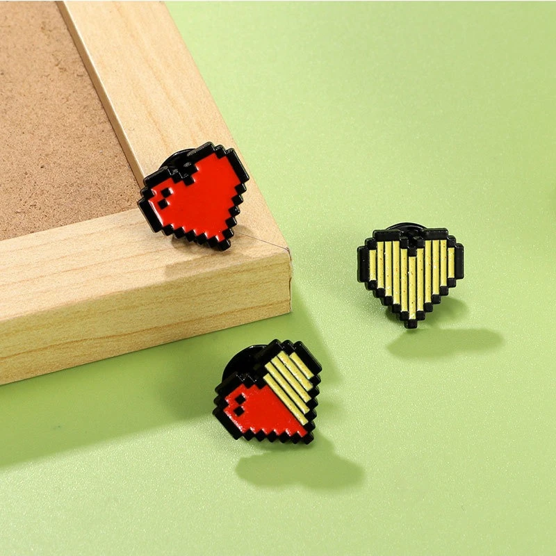 Cartoon Cute Pixel Heart Brooches Alloy Enamel Pins Badge DIY for Clothes Bags Shoes Hat Scarf T-shirt Jeans Accessory