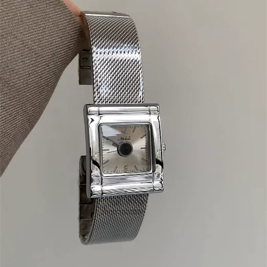 New Luxury And Elegant Artistic Watch For Women, A High-Fashion 2026 New Model Wristwatch. High-Quality Women'S Watch.