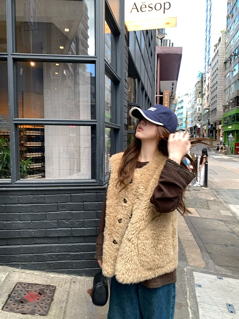 Women Faux Fur Vest Coats Solid Fur Jackets Cotton Linen Round Neck Sleeveless Single Breasted Loose Casual 2026 Autumn Winter
