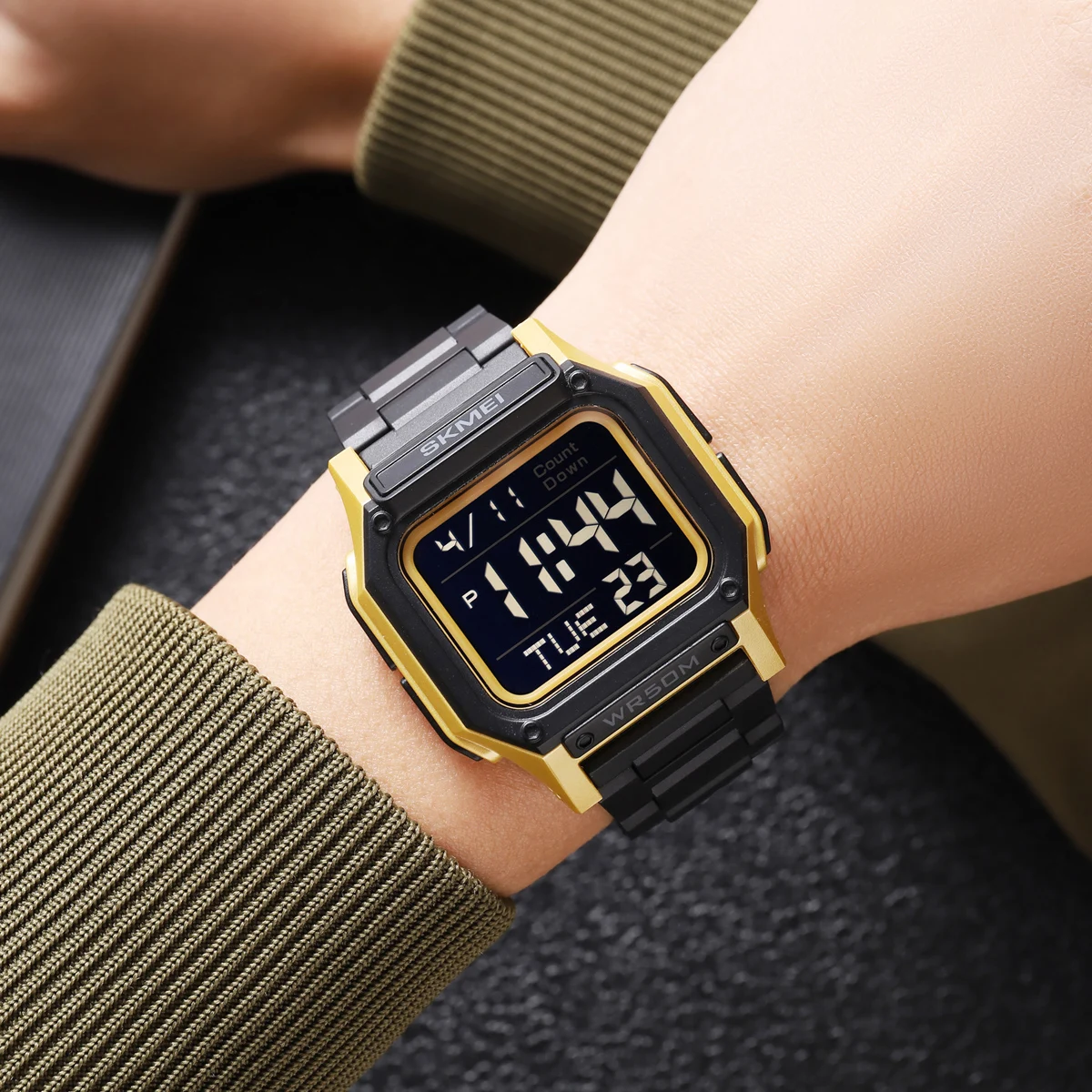 SKMEI Multifunctional Digital Sport Back Light Stopwatch Watches Casual Countdown Wristwatch For Men 5Bar Waterproof Alarm Watch